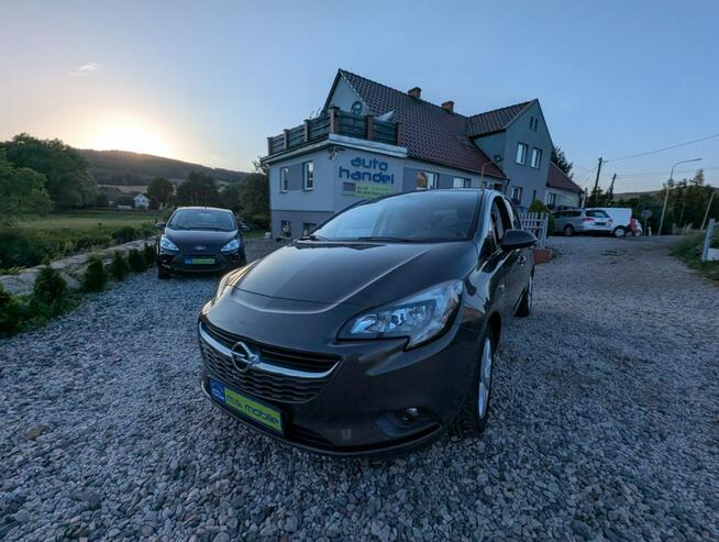 Opel Corsa 1,4 benzyna 5 drzwi pakiet zimowy bez korozji
