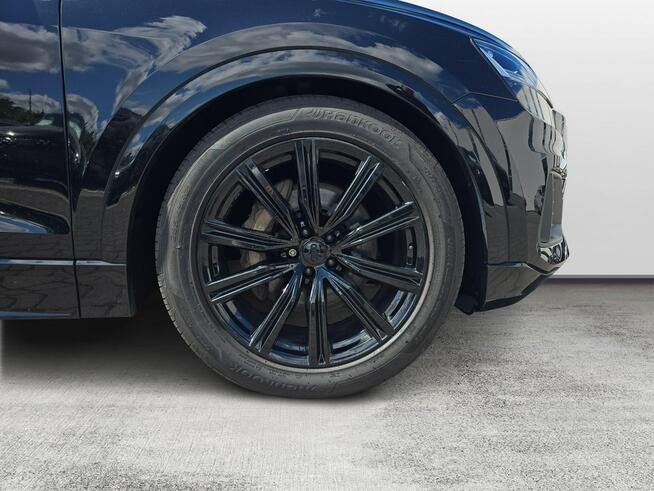 Audi Q8 GW Fabr._LED_Kamera_Skóra_B&O_Pneumatyka_Dociągi_SportowaKierownica_FV