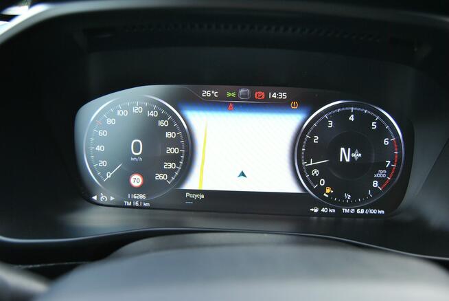 Volvo XC 40 niski udokumentowany przebieg , NAVI , Opłacony , VIRTUAL COCKPIT