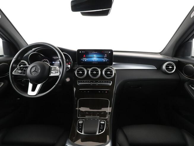 Mercedes GLC 220 FV23% 4x4 automat full LED skóry el.sterowane i grzane fotele z pamięc