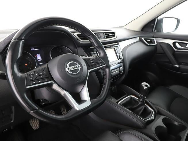 Nissan Qashqai 1.2 Benzyna Tekna + Panorama Nawigacja Tempomat Grzane Fotele Kamera