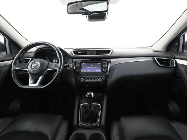 Nissan Qashqai 1.2 Benzyna Tekna + Panorama Nawigacja Tempomat Grzane Fotele Kamera