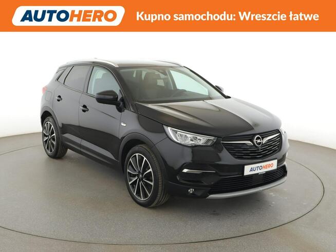Opel Grandland X automat navi klima auto czujniki parkowania hak