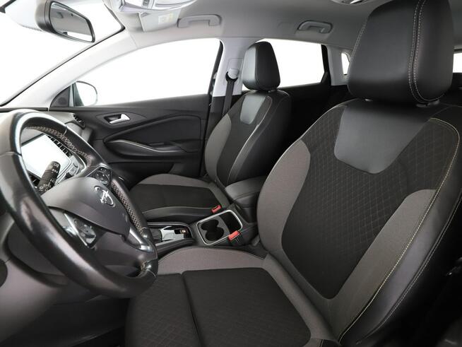 Opel Grandland X automat navi klima auto czujniki parkowania hak