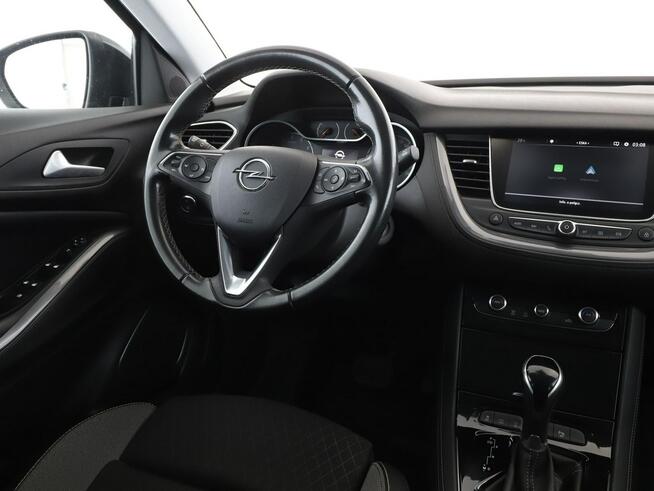 Opel Grandland X automat navi klima auto czujniki parkowania hak