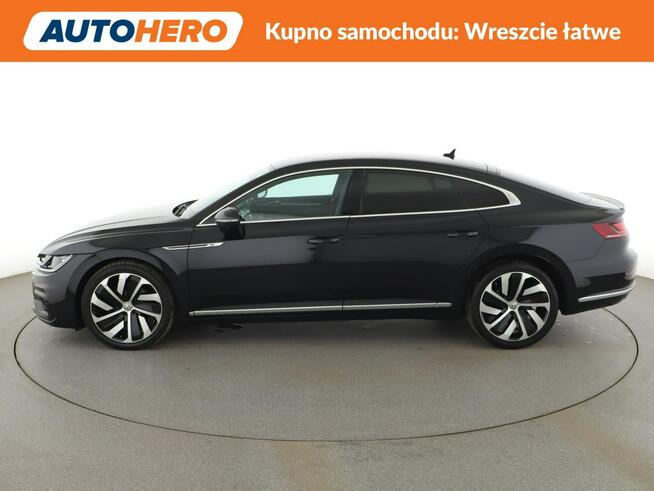 Volkswagen Arteon R-line dsg grzane fotele i kanapa virtual pdc kamera navi klima 3stref