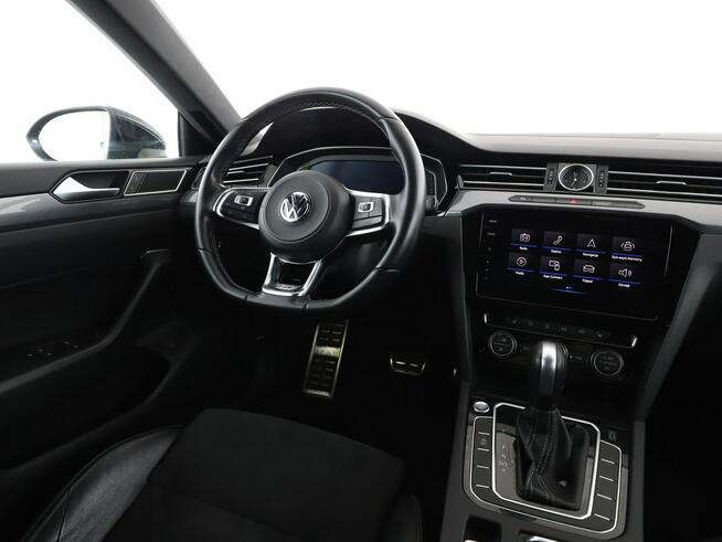 Volkswagen Arteon R-line dsg grzane fotele i kanapa virtual pdc kamera navi klima 3stref