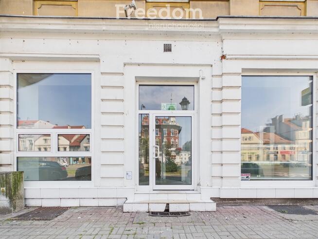 Lokal usługowy w ścisłym centrum - parter 69 m²