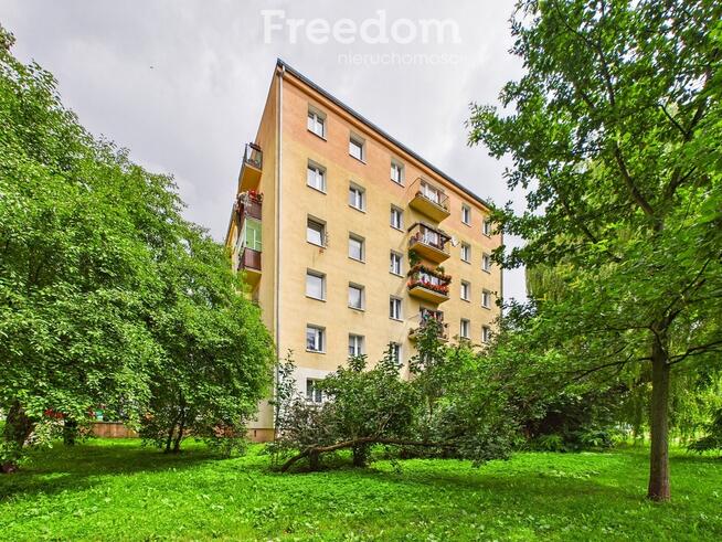 Ciche mieszkanie - po remoncie, blisko centrum.