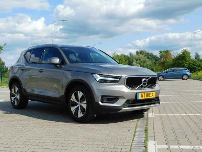 Volvo XC 40 z Gwarancją Kamera Panorama Dach Pakiet zimowy