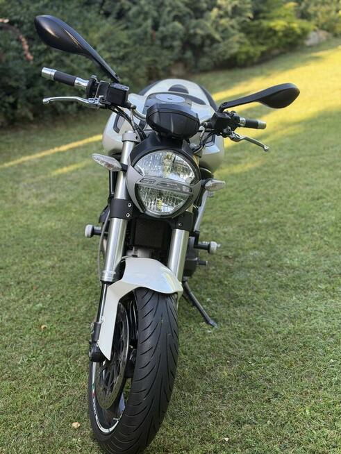 Ducati Monster 696