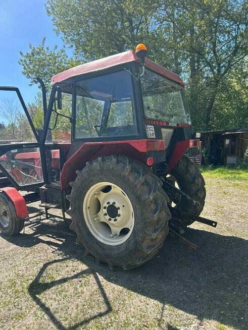 Ciągnik rolniczy Zetor 7011 z turem w komplecie widły i łyżk