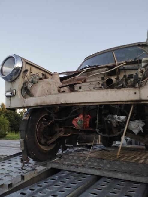 Trabant 601 kombi zdrowa buda na części 1000 PLN