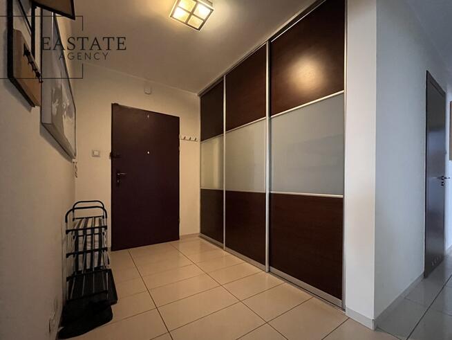 Przestronny apartament | 2 łazienki | Balkon
