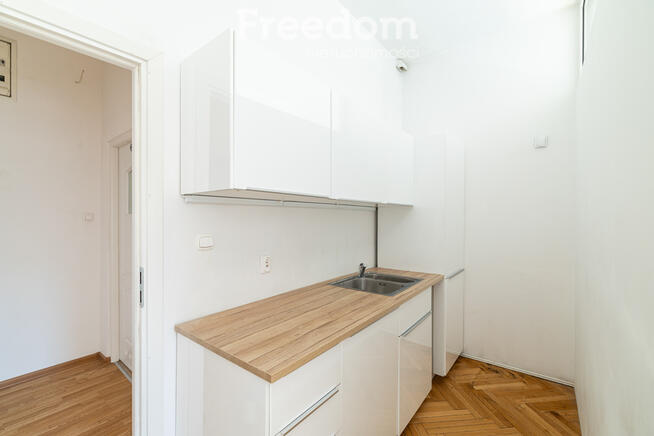przy Baltic Plaza | 3/4 gabinety | winda