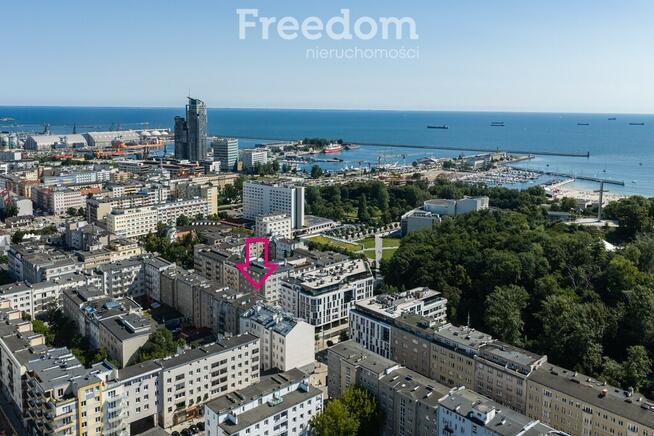 przy Baltic Plaza | 3/4 gabinety | winda
