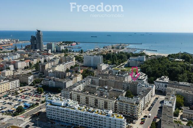 przy Baltic Plaza | 3/4 gabinety | winda
