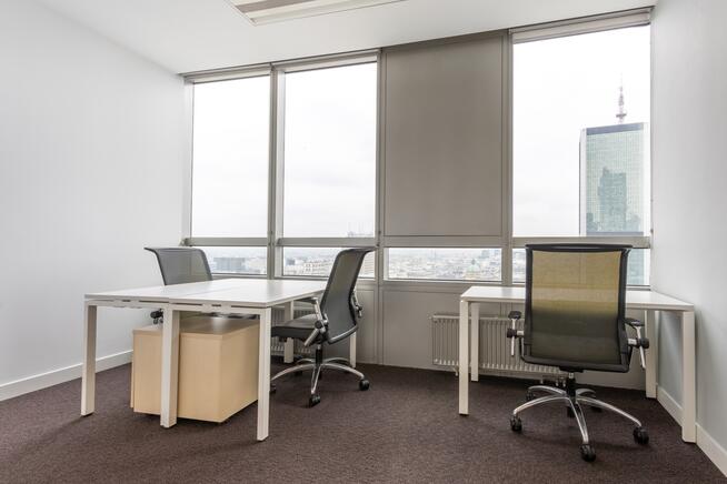 Przestrzeń do pracy dla 3-4 osób w Regus Skylight