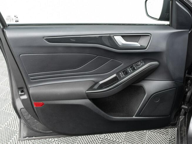 Ford Focus WD2956V#1.0 EcoBoost mHEV ST-Line X Pakiet zimowy K.cof Salon PL VAT23