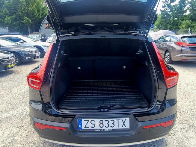 Volvo XC 40 Full LED Serwis Automat Navi ACC Parktronic Panorama Gwarancja!