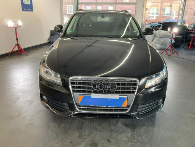 Audi A4 2,0 TDI, nawigacja, drugie koła, niski przebieg, hak, import