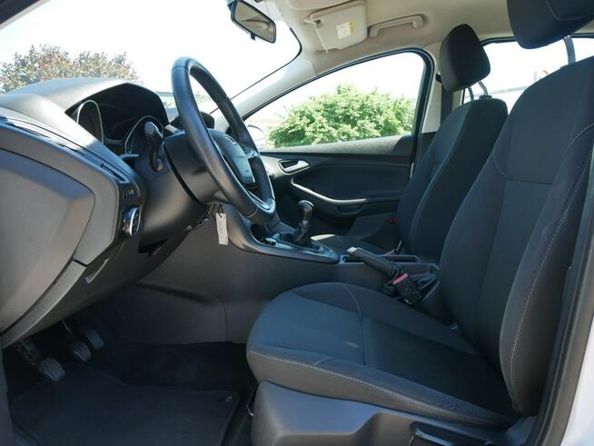Ford Focus 1.0 E-Bst 100KM Kombi +Pak zima -Nowy rozrząd kpl -GWARANCJA W CENIE