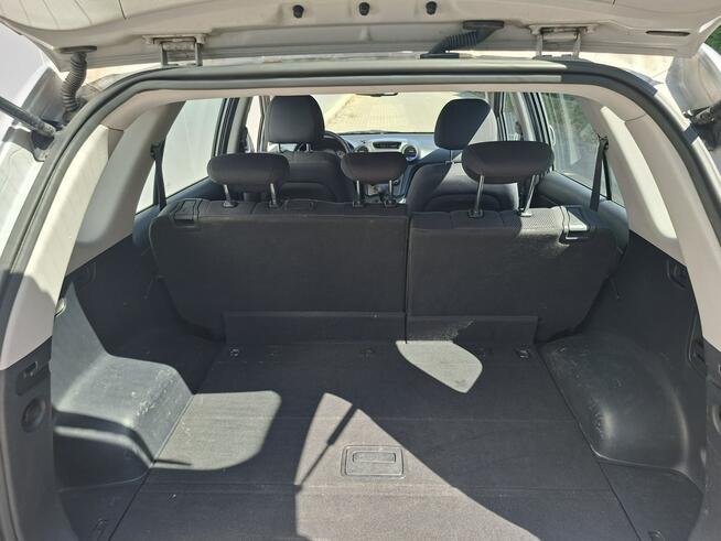 Kia Carens 2.0 Benzyna klimatyzacja ważne opłaty