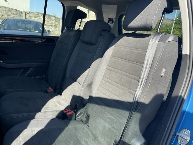 Volkswagen Touran DSG Kamera 7osobowy 150
