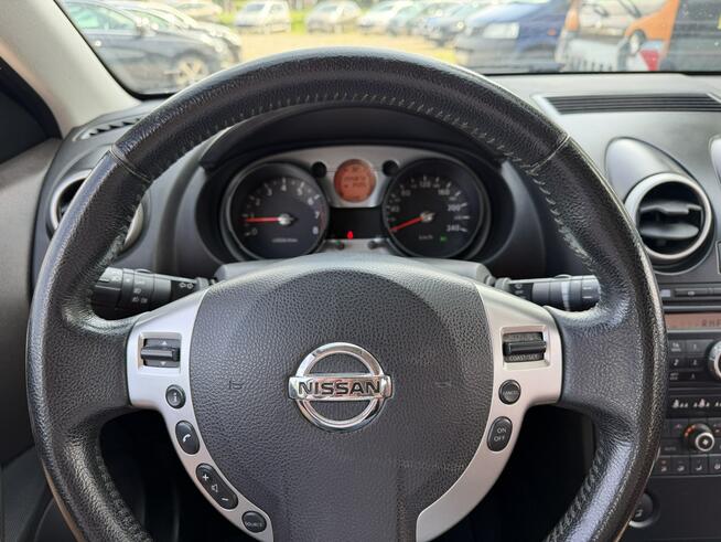 Nissan Qashqai 1.6i Zadnany!!!