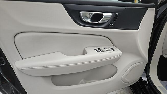 Volvo V60 B3 B Plus Dark aut ! Z Polskiego Salonu ! Faktura VAT !