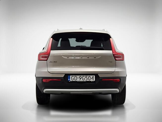 Volvo XC 40 Core aut ! Z Polskiego Salonu ! Faktura VAT !