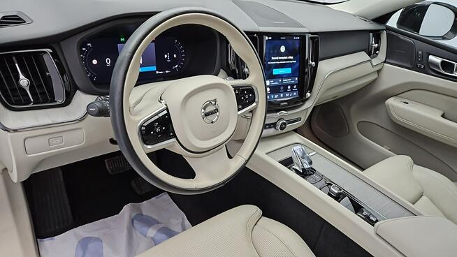 Volvo XC 60 B5 B AWD Plus Bright aut ! Z Polskiego Salonu ! Faktura VAT !