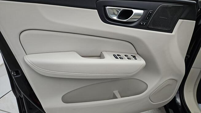 Volvo XC 60 B5 B AWD Plus Bright aut ! Z Polskiego Salonu ! Faktura VAT !
