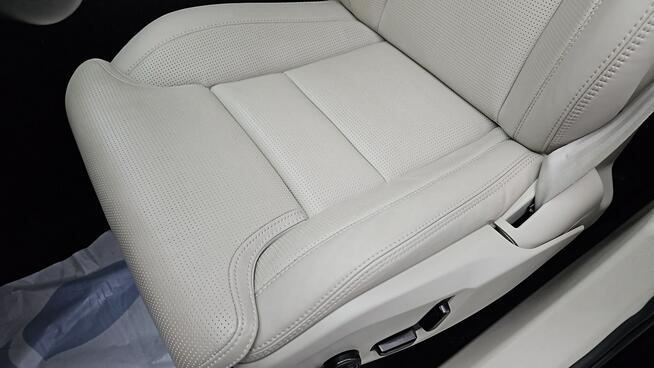 Volvo XC 60 B5 B AWD Plus Bright aut ! Z Polskiego Salonu ! Faktura VAT !