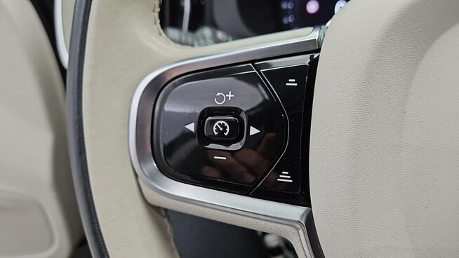 Volvo XC 60 B5 B AWD Plus Bright aut ! Z Polskiego Salonu ! Faktura VAT !
