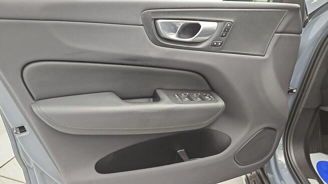Volvo XC 60 B4 B Plus Dark aut ! Z Polskiego Salonu ! Faktura VAT !