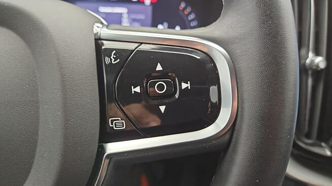 Volvo XC 60 B4 B Plus Dark aut ! Z Polskiego Salonu ! Faktura VAT !
