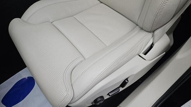 Volvo XC 60 B4 D AWD Plus Bright aut ! Z Polskiego Salonu ! Faktura VAT !