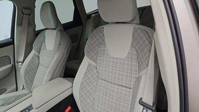 Volvo XC 60 2.0 Core 2WD ! Z Polskiego Salonu ! Faktura VAT !
