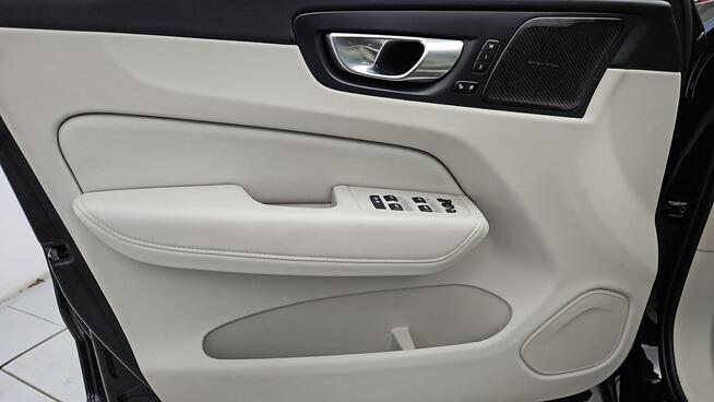 Volvo XC 60 T8 Plug-In Hybrid AWD Ultimate Dark ! Z Polskiego Salonu ! Faktura VAT