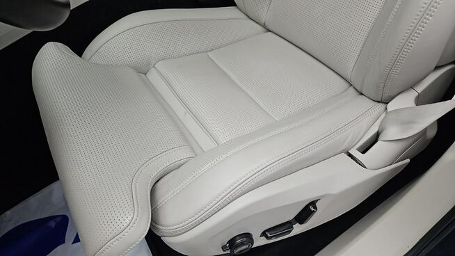 Volvo XC 60 B4 B Plus Bright ! Z Polskiego Salonu ! Faktura Vat !