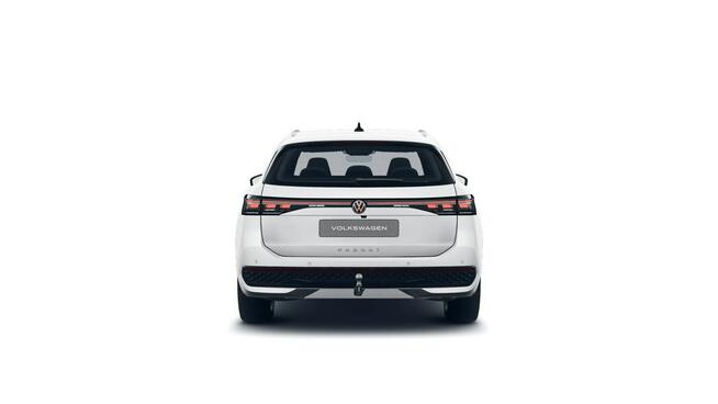 Volkswagen Passat R-Line Plus 2.0 TSI 204KM automat pakiet IQ.DRIVE Hak holowniczy