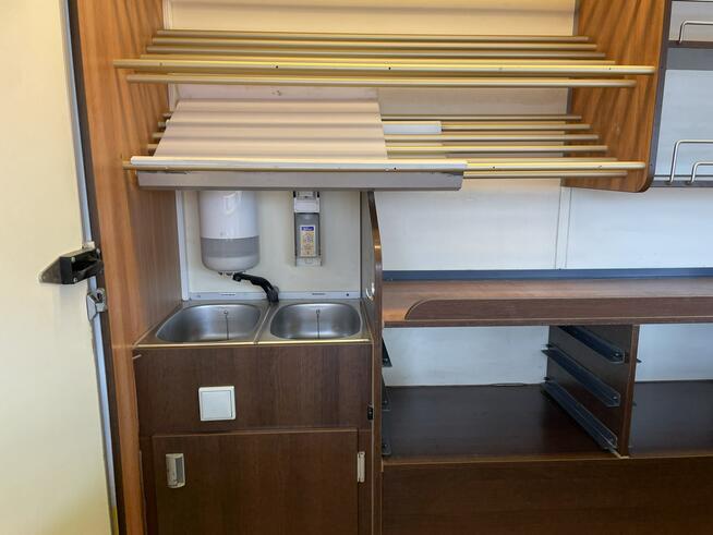 Renault Master Autosklep pieczyw Gastronomiczny Food Truck Foodtruck sklep BORCO 2009