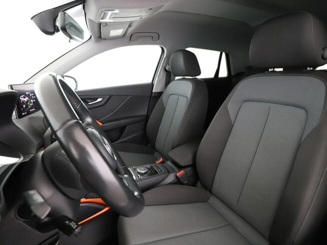 Audi Q2 S-Tronic navi klima auto grzane fotele czujniki parkowania