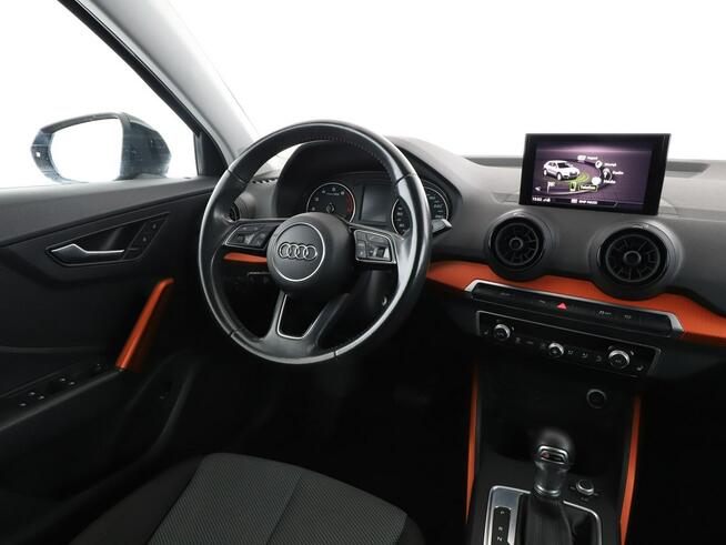 Audi Q2 S-Tronic navi klima auto grzane fotele czujniki parkowania
