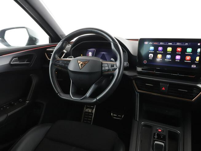 Cupra Leon PHEV full LED navi virtual cocpit półskóra grzane fotele kamera i czuj