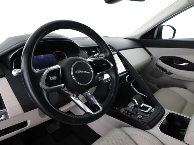 Jaguar E-Pace mHEV automat 4x4 skóra kamera360 LED ACC navi