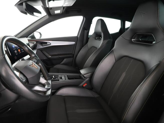 Cupra Formentor FV23% automat 4Drive virtual navi grzane fotele ACC kamera FullLED