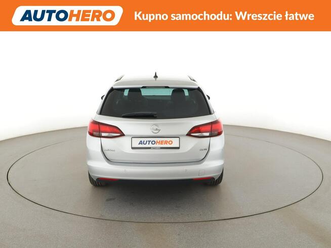 Opel Astra navi grzane fotele+kier. hak tempomat