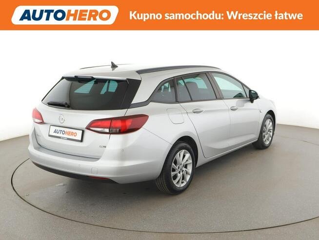 Opel Astra navi grzane fotele+kier. hak tempomat